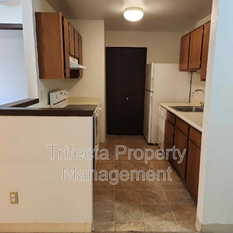 4501 E Boardwalk Dr - Photo 5 of 10