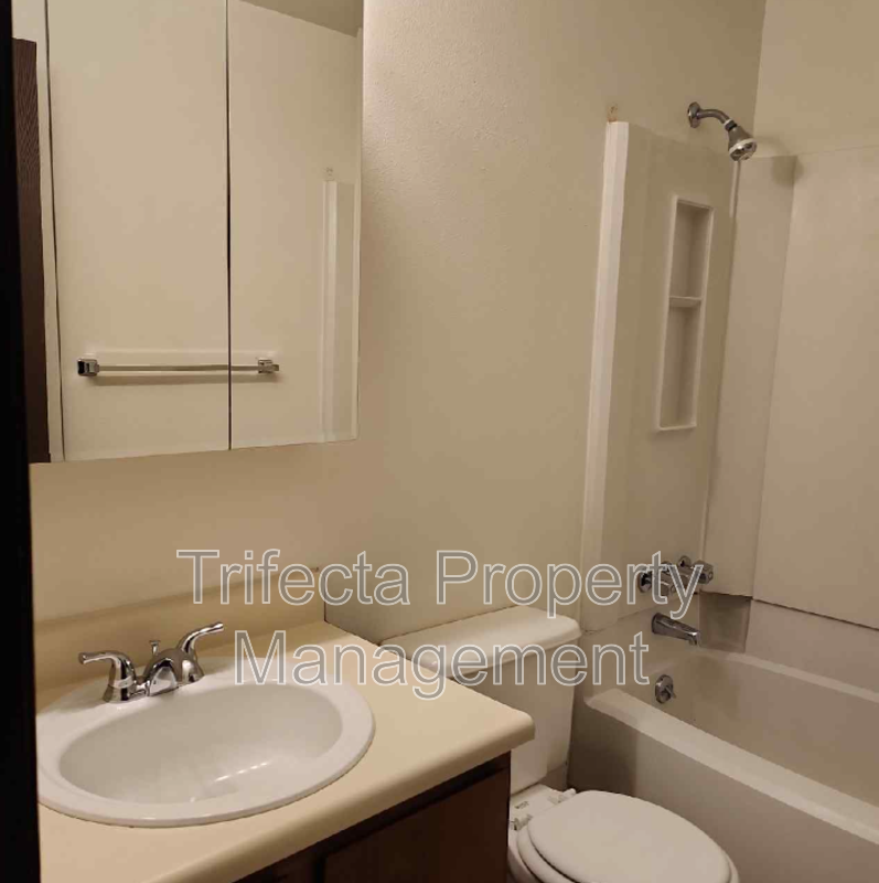 4501 E Boardwalk Dr - Photo 7 of 10