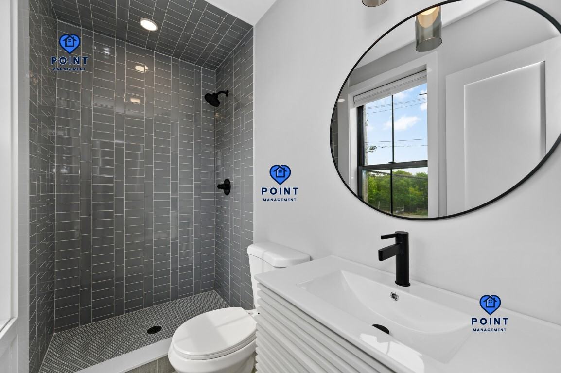 130 Bremen St #4 - Photo 6 of 10