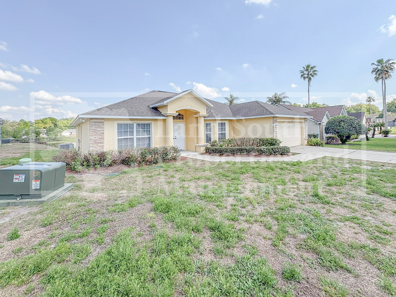 1031 Hidden Ct - Photo 2 of 27