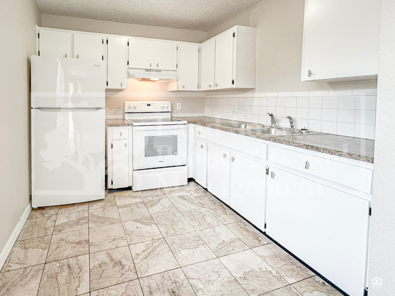 1222 Taylor St #1 - Photo 6 of 13