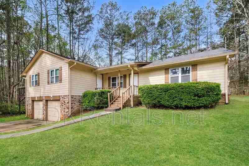 307 Hamilton Glenn - Photo 2 of 15