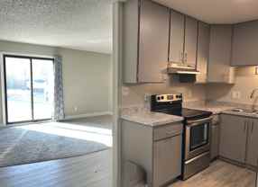 Special Offer! Florence @ 26th Ave 2 Bed | 1 bath - Photo 1 of 1