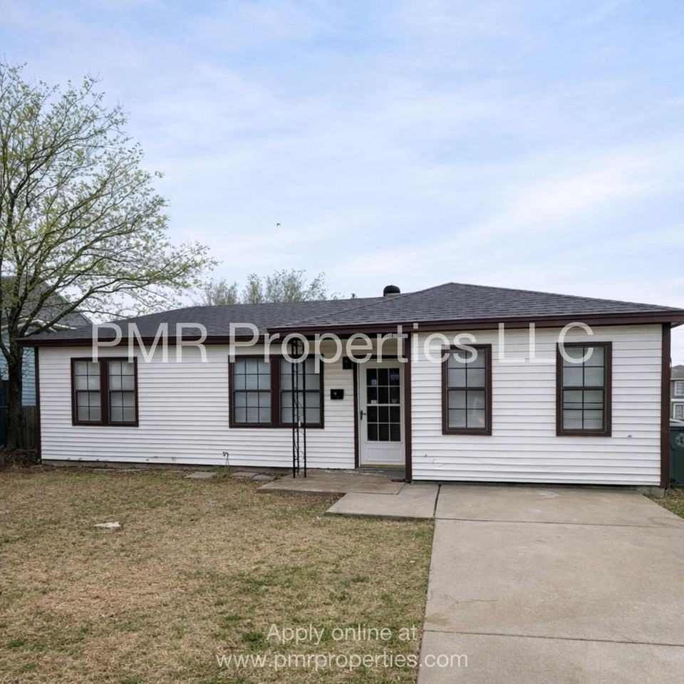 2128 Nw Pollard Ave - Photo 2 of 11