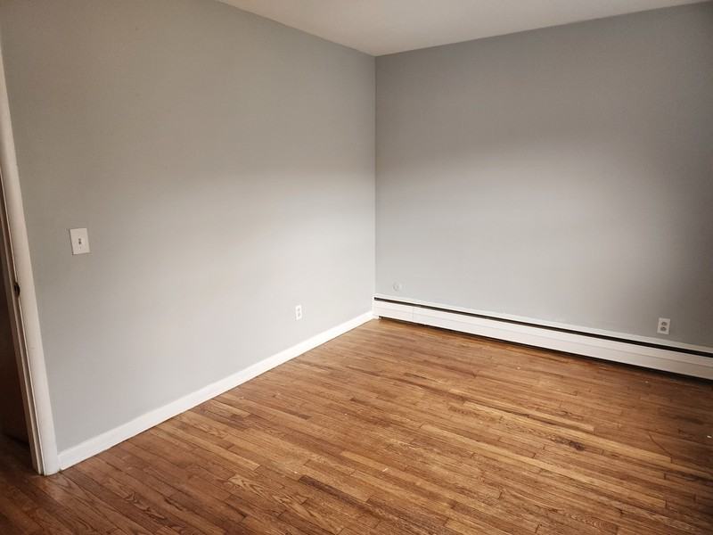 96 S Hamilton St - Photo 2 of 10