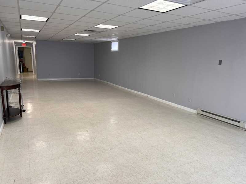 826 Main St - Photo 3 of 9