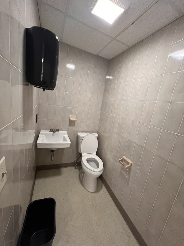 826 Main St - Photo 4 of 9