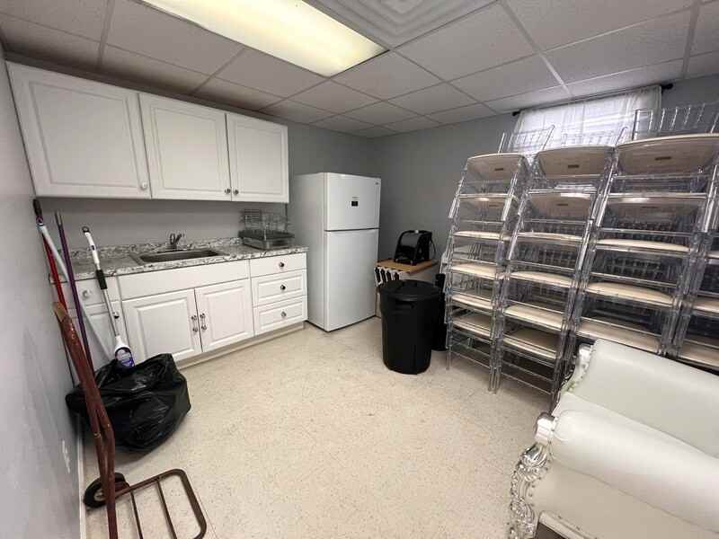 826 Main St - Photo 6 of 9