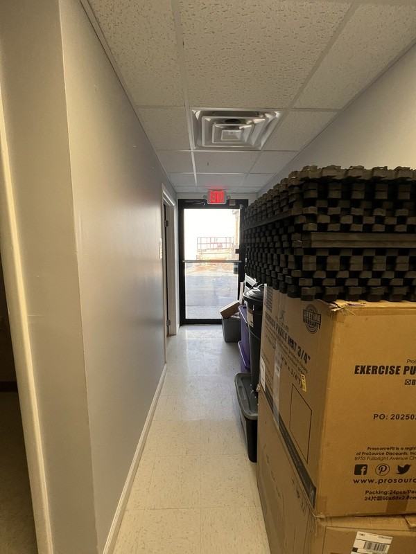 826 Main St - Photo 7 of 9