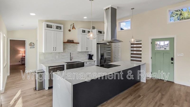 2713 Renatta Dr - Photo 6 of 18