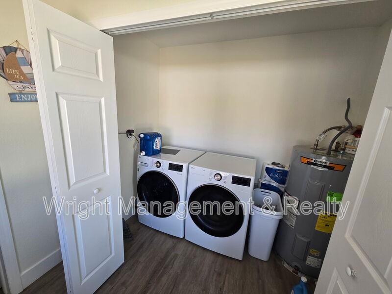 2713 Renatta Dr - Photo 7 of 18