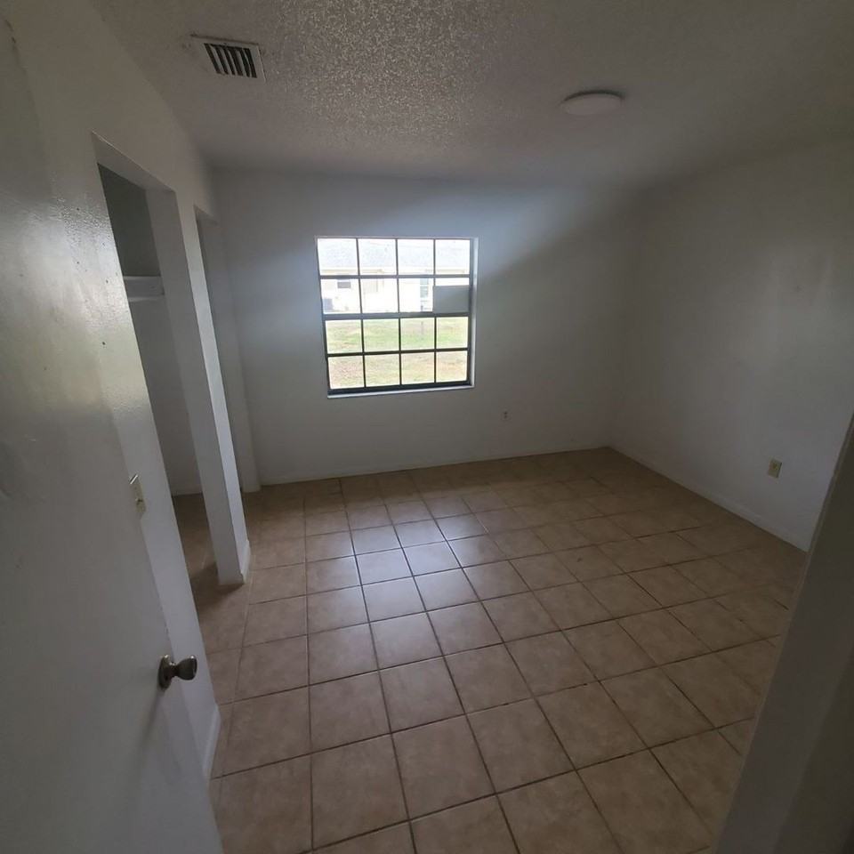 1504 Peavy Ct - Photo 5 of 7