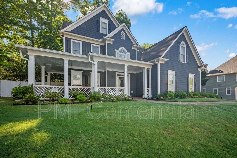 2506 Retreat Dr - Photo 4 of 37