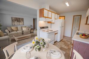 featured image of 1940 Roosevelt Dr