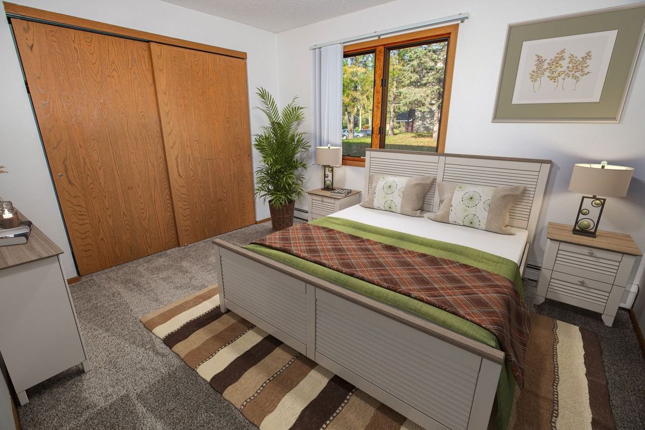 1940 Roosevelt Dr - Photo 6 of 8