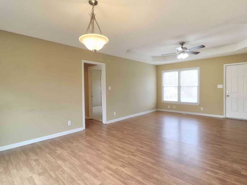 613 Joshua Dr #NA - Photo 4 of 17