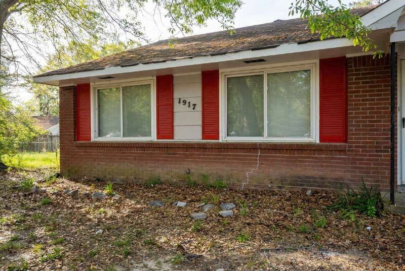 1917 Watkins Dr - Photo 2 of 18