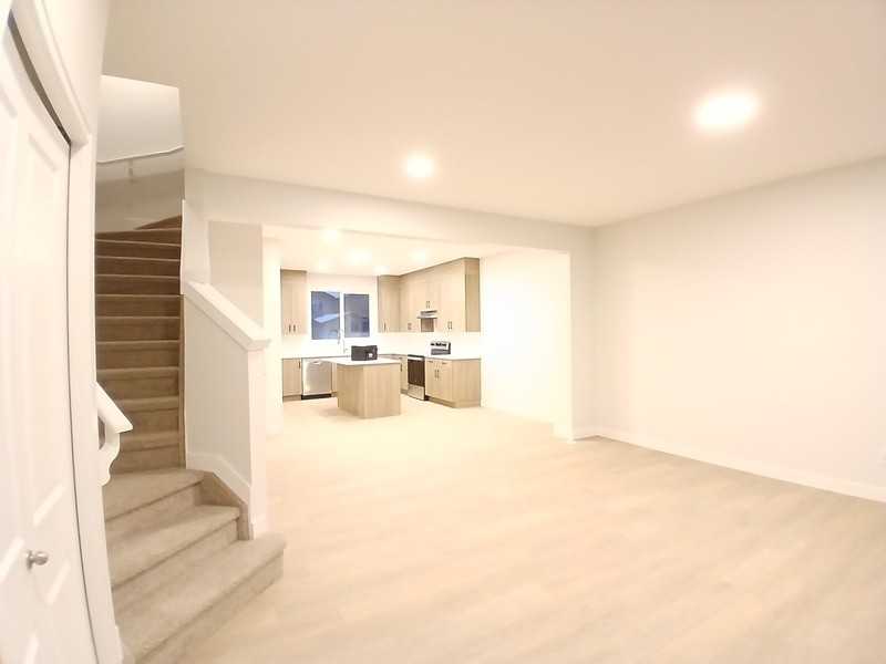 3347 169 St Sw - Photo 2 of 37