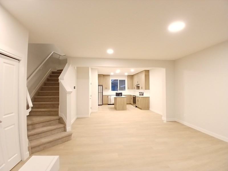 3347 169 St Sw - Photo 4 of 37