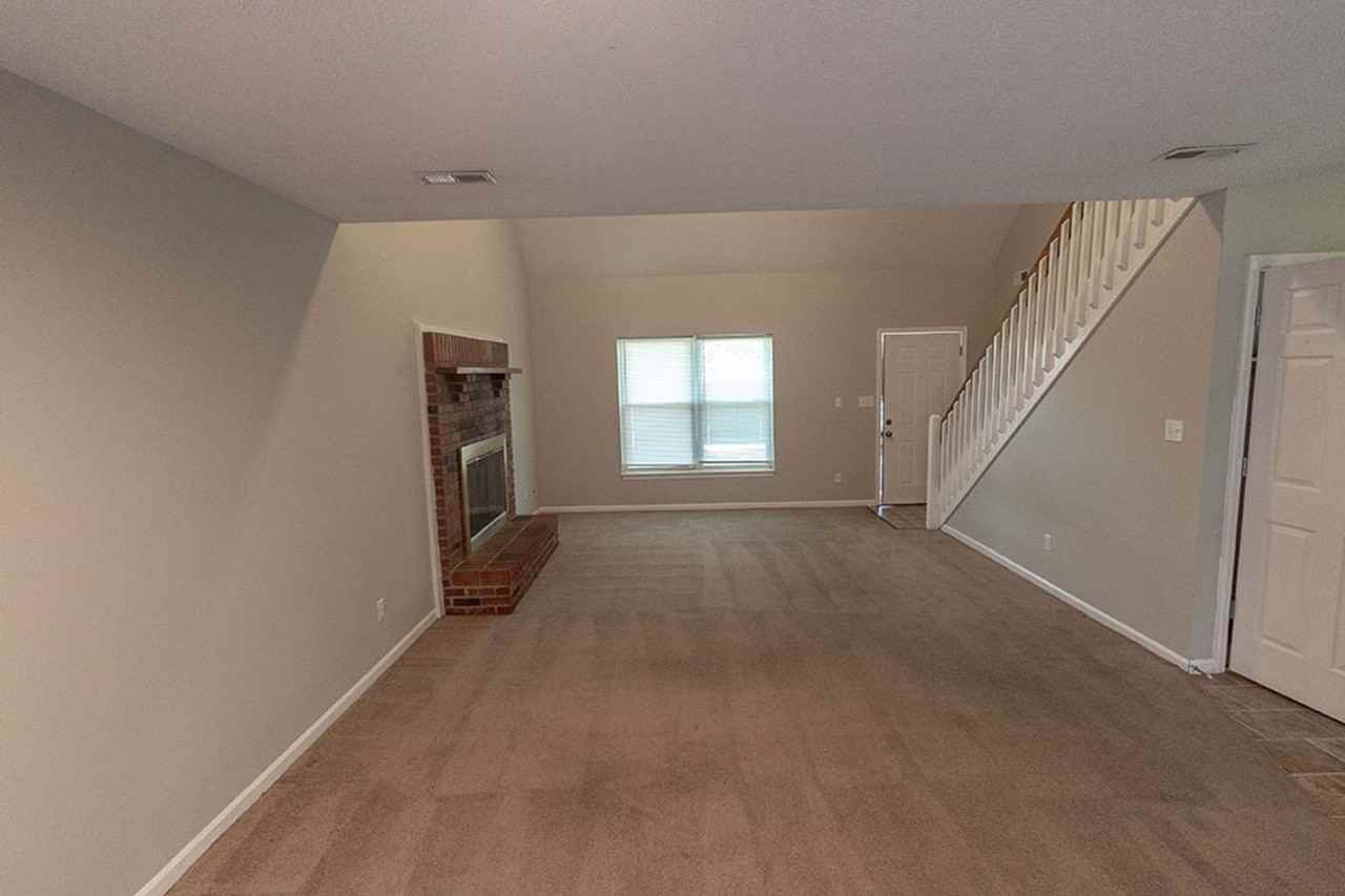 3602 Hermitage Rd - Photo 4 of 28