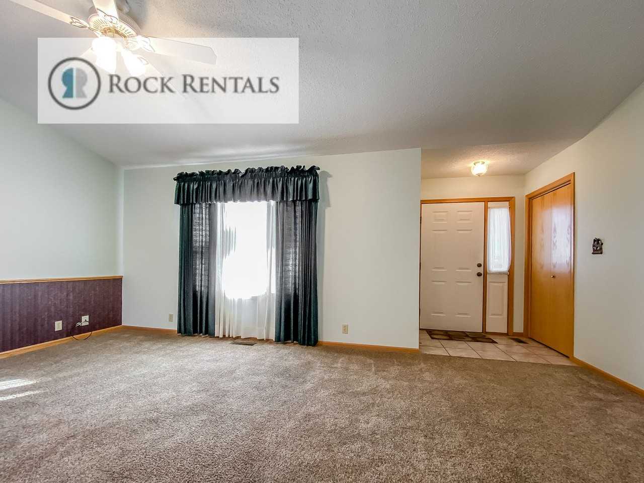 14 Des Moines Ave - Photo 3 of 18