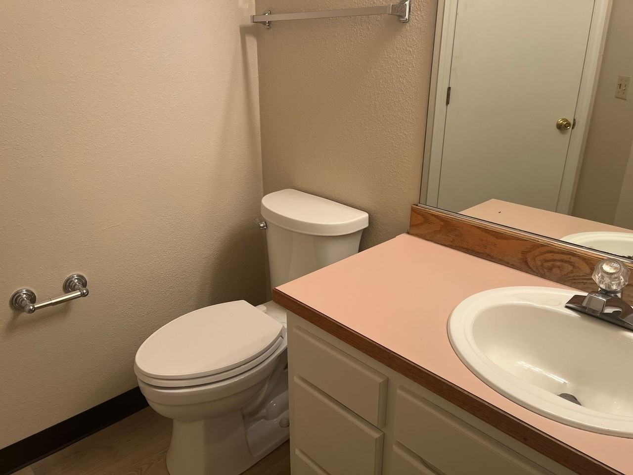 22491 Clark St - Photo 7 of 30