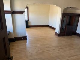 featured image of 815 E Locust St