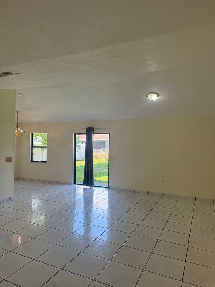 62 Dorset Dr - Photo 6 of 26