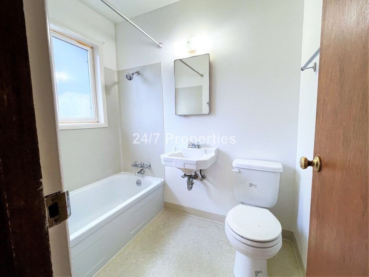 6718 Ne Oregon St - Photo 5 of 6