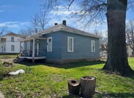 featured image of 1001 Pine St