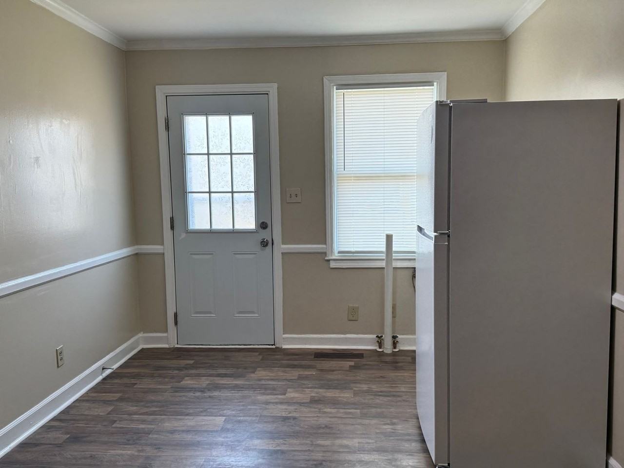 242 Cherry Rd S - Photo 7 of 29