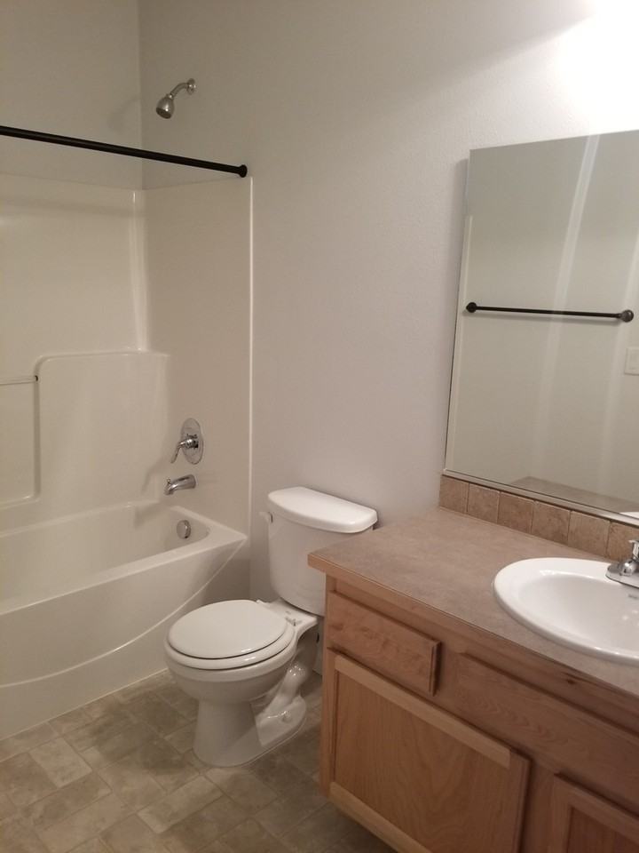 8410 W Campus Dr - Photo 2 of 12