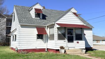 featured image of 3022 Ferry St