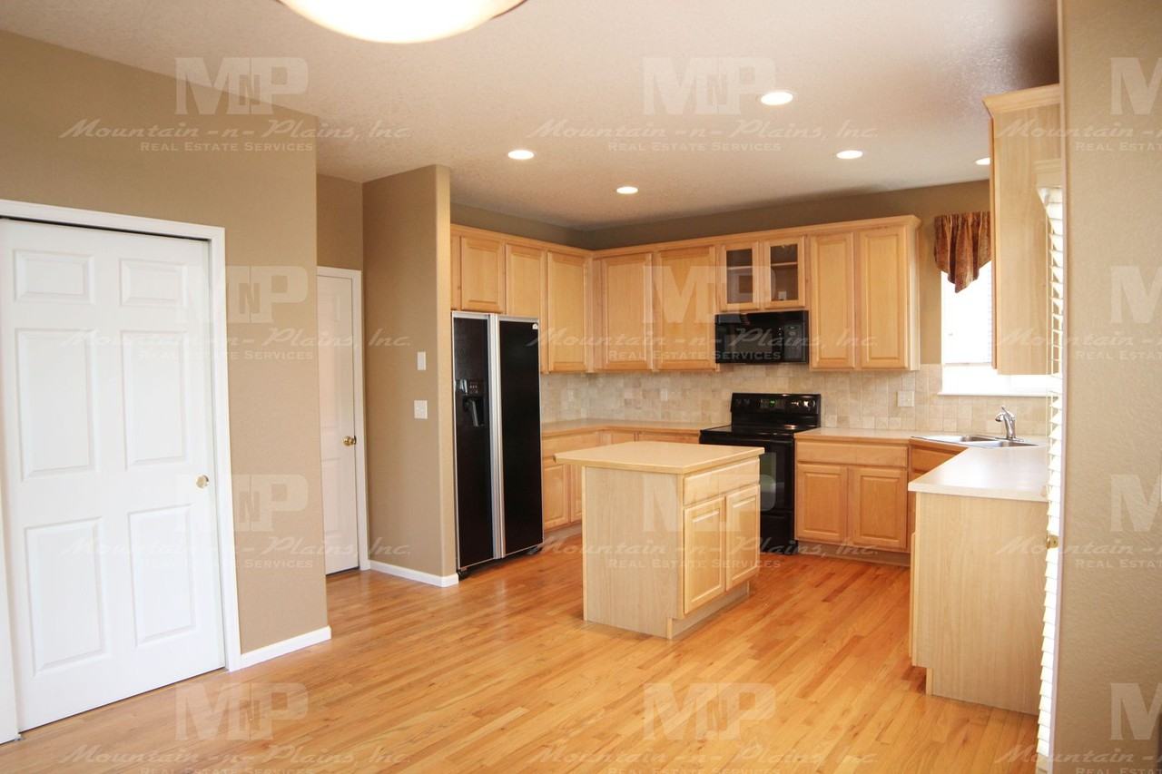 3826 Eclipse Ln - Photo 6 of 18