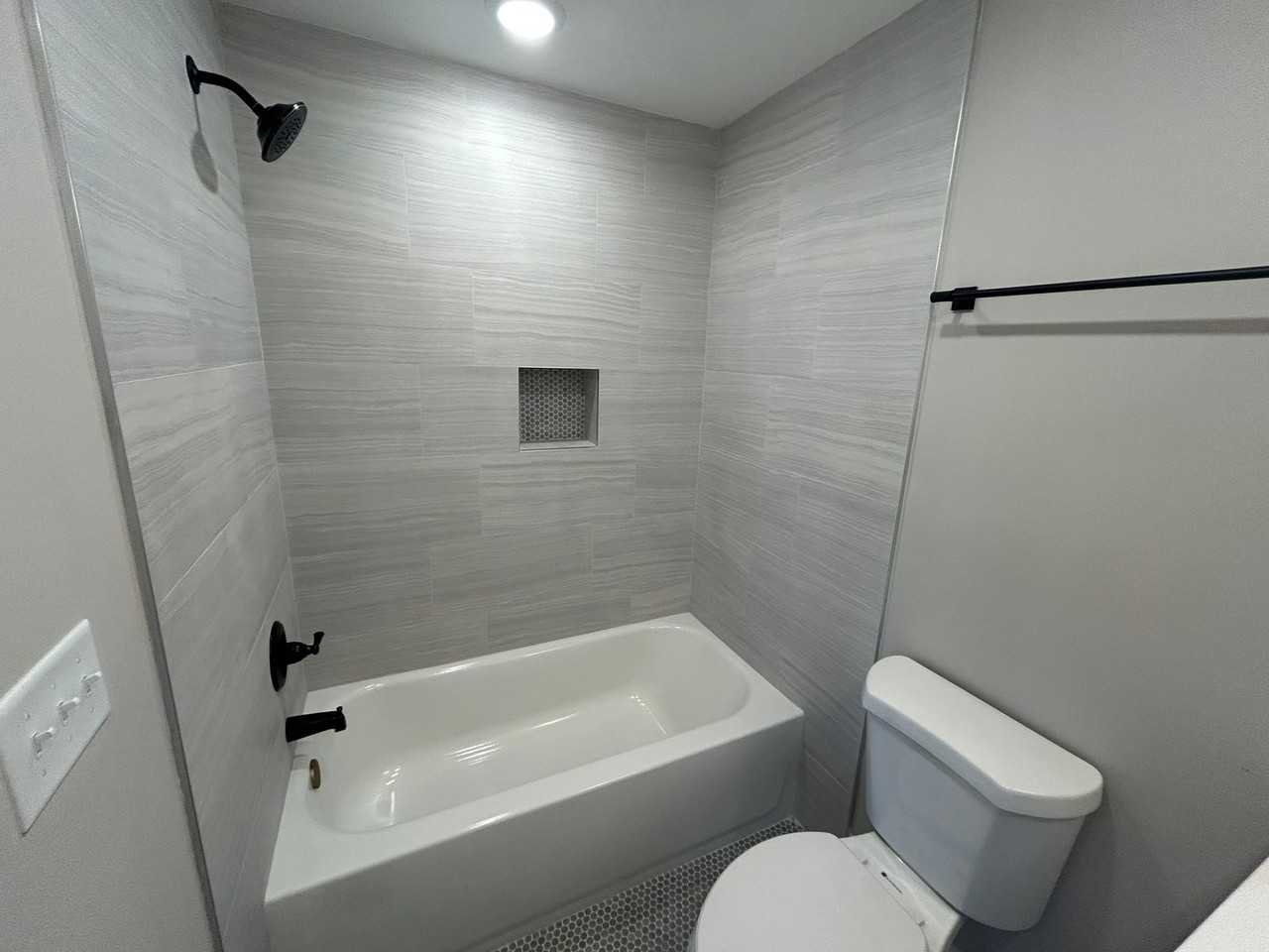 1210 Rogers Dr - Photo 7 of 10