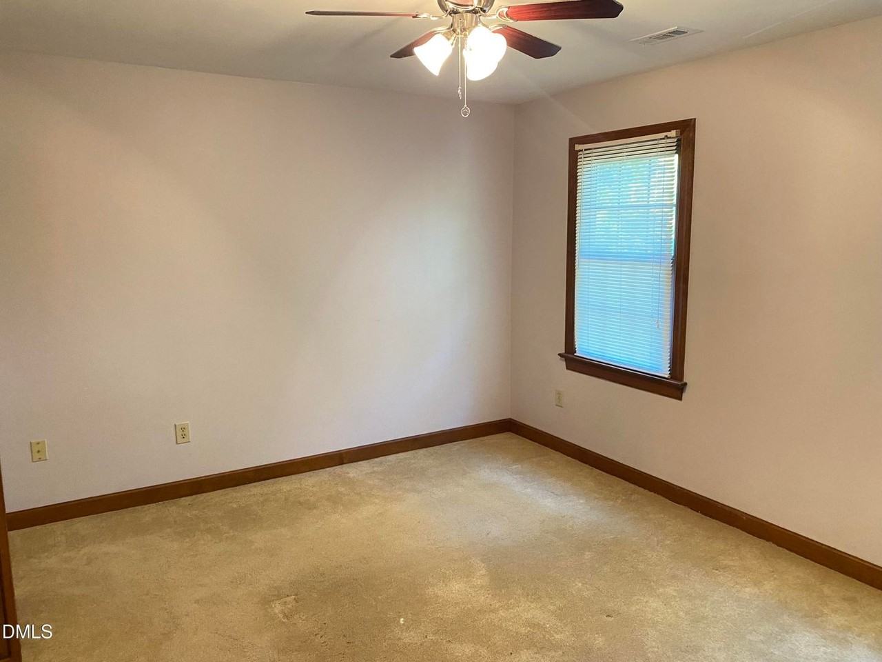 5 Trump Ct - Photo 2 of 26