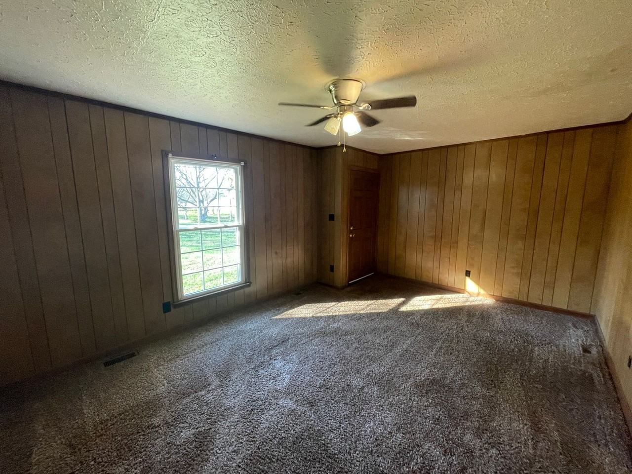 2225 Washburn Rd - Photo 3 of 11