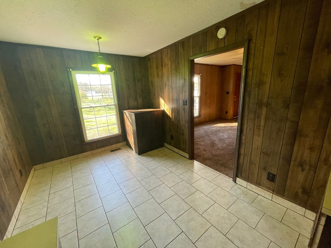 2225 Washburn Rd - Photo 5 of 11