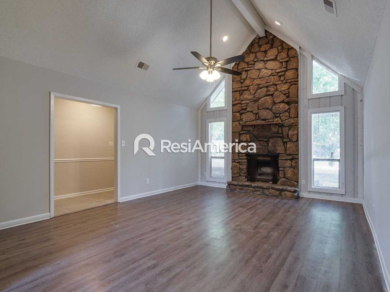 3806 Lawrenceton Cv - Photo 4 of 20