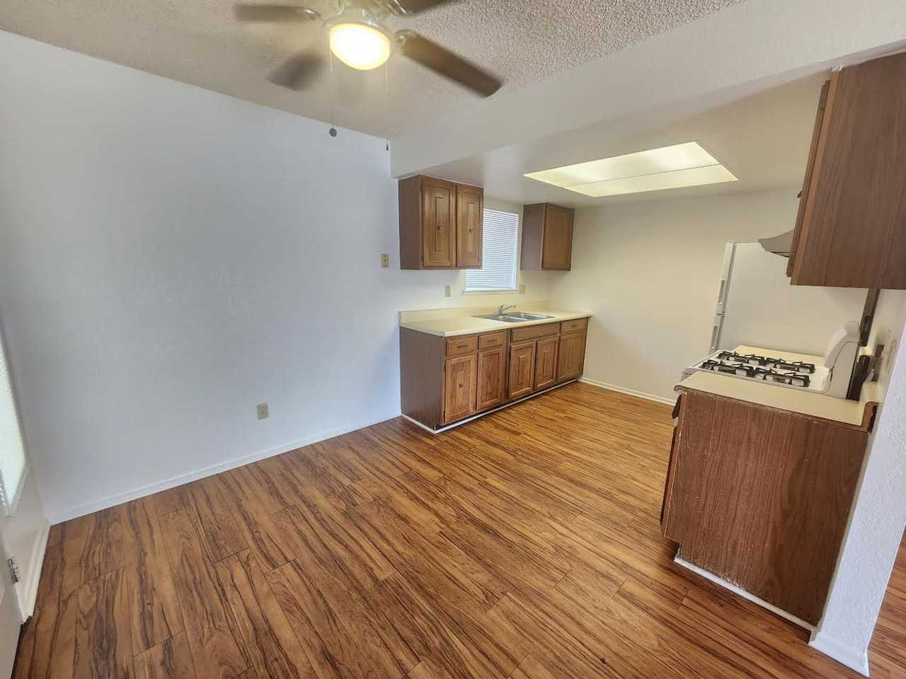 5519 Abronia Ave - Photo 4 of 9