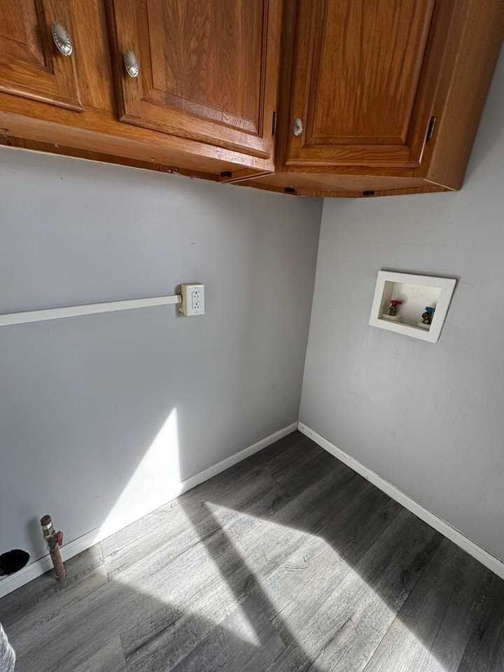 529 29th St - Photo 4 of 10