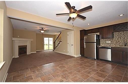 12321 Nw Hunter Dr - Photo 3 of 9