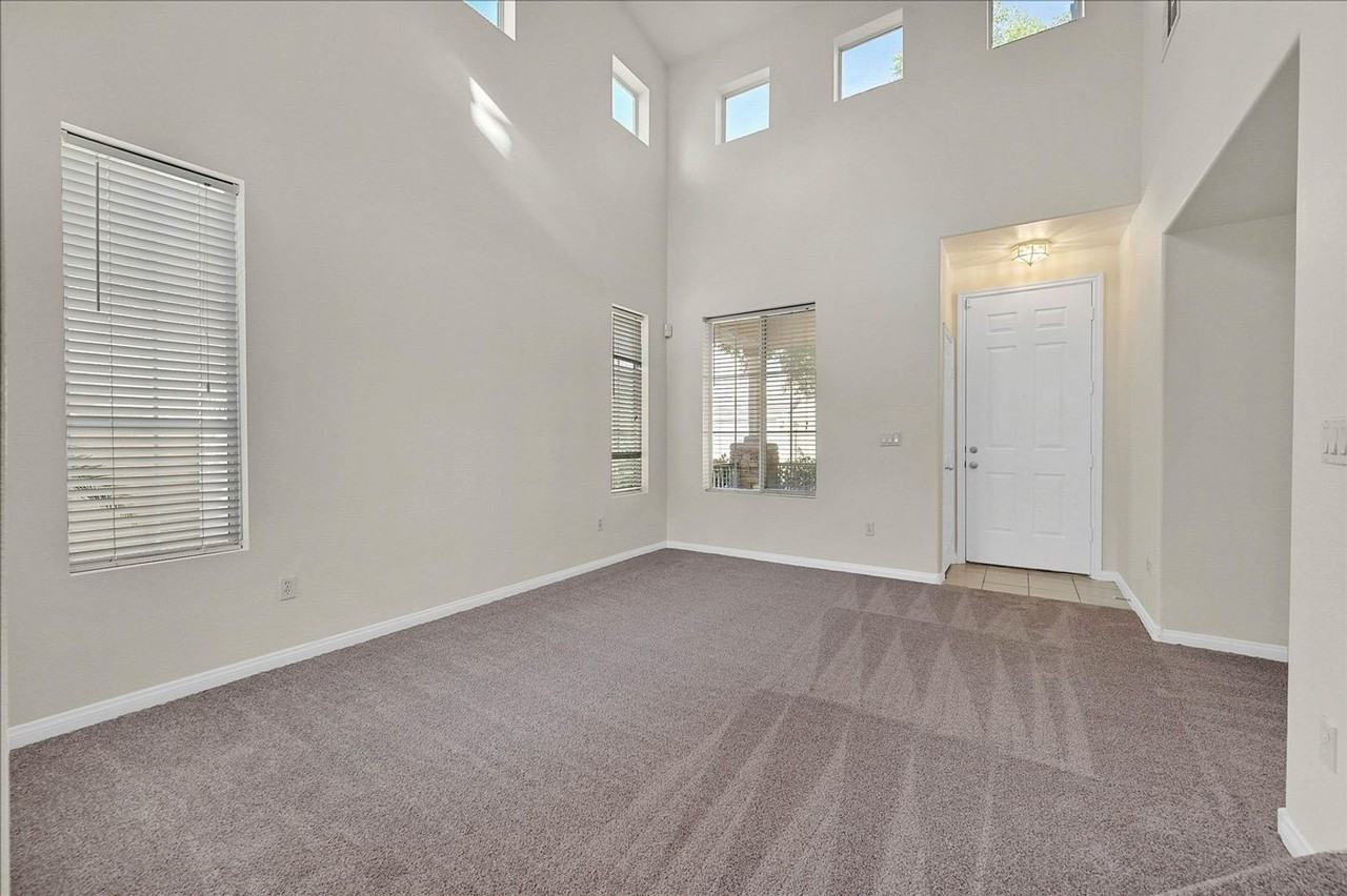 7565 Grassy Bank St - Photo 3 of 25