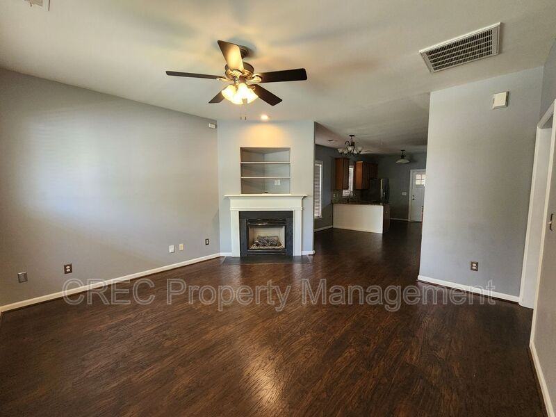 103 Foxglove Ave - Photo 3 of 20