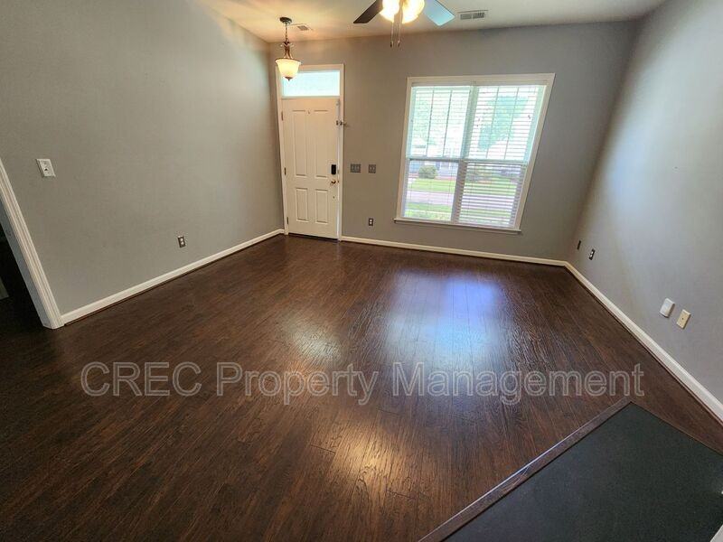 103 Foxglove Ave - Photo 4 of 20