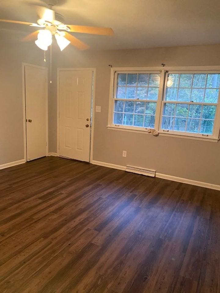 734 12th St Nw - Photo 3 of 13