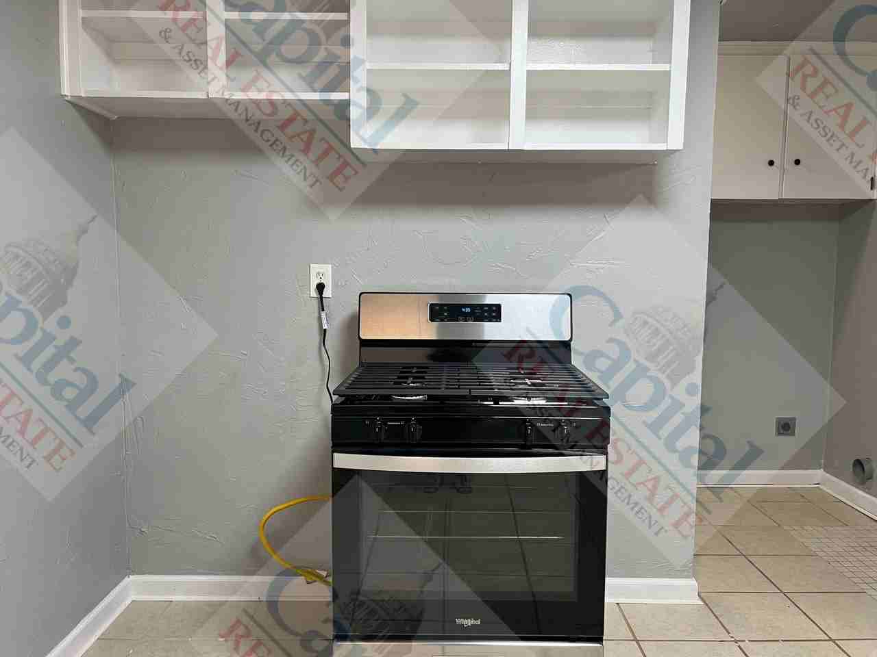 2131 Pearson Dr - Photo 7 of 37