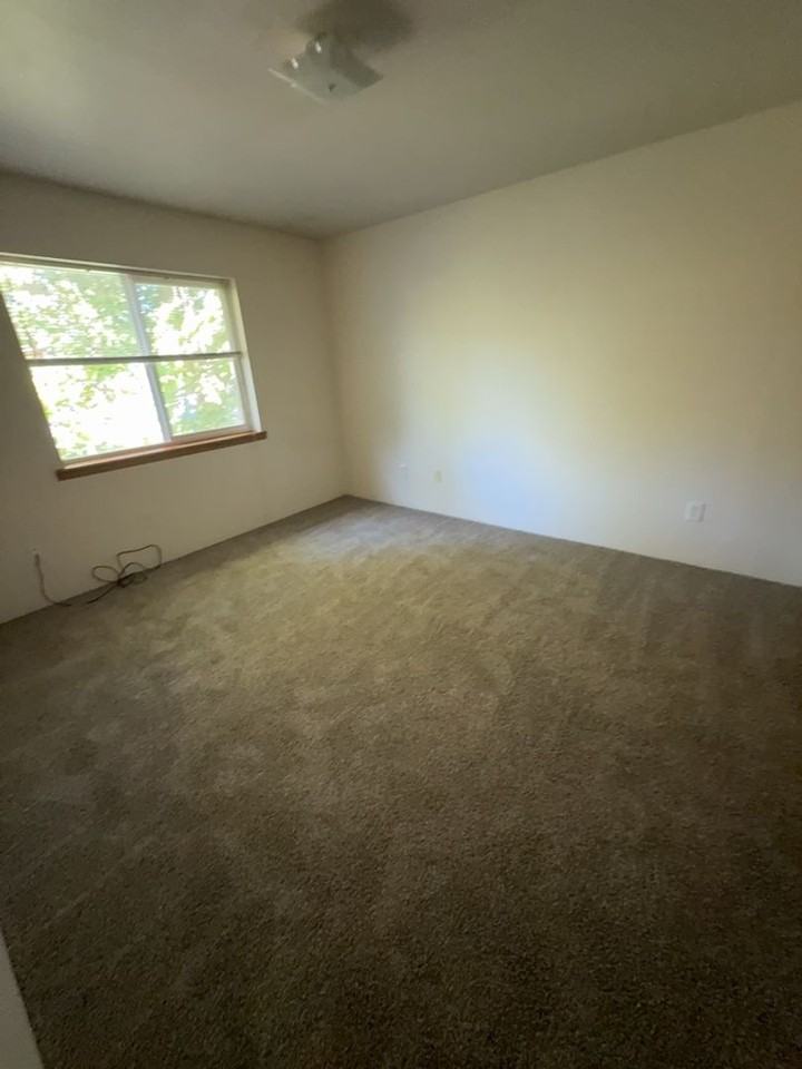 517 Western Ave #27 - Photo 7 of 9