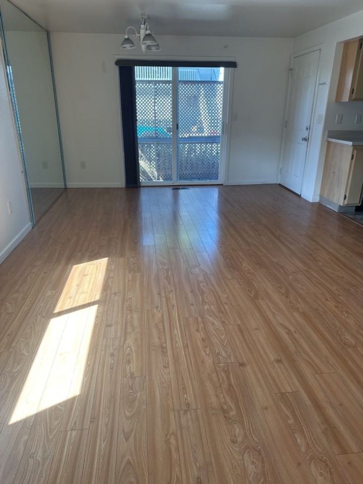 546 Village Dr - Photo 2 of 12