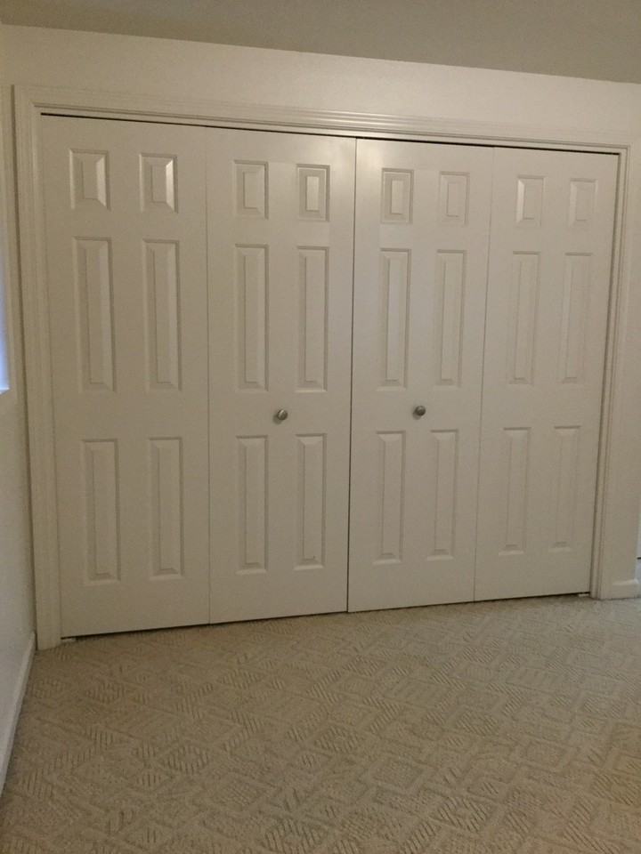 546 Village Dr - Photo 6 of 12